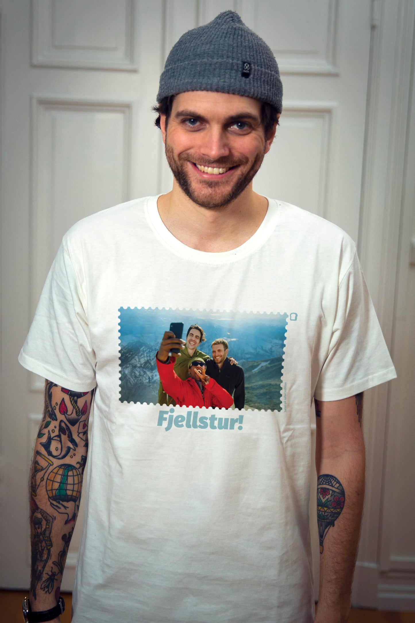 Unisex T-Shirt Hvit - Fjellstur!