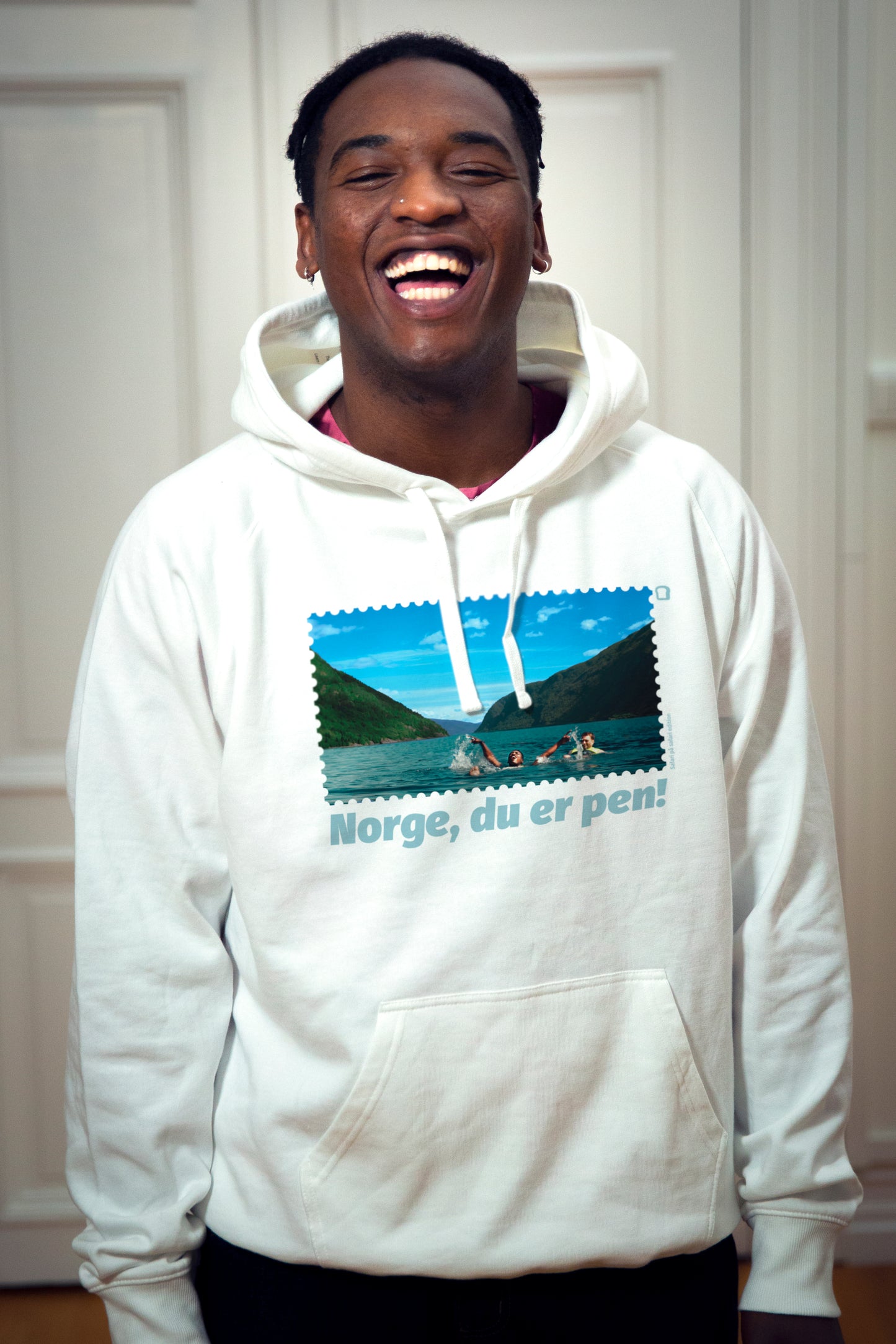 Unisex Hoodie Hvit - Norge du er pen!