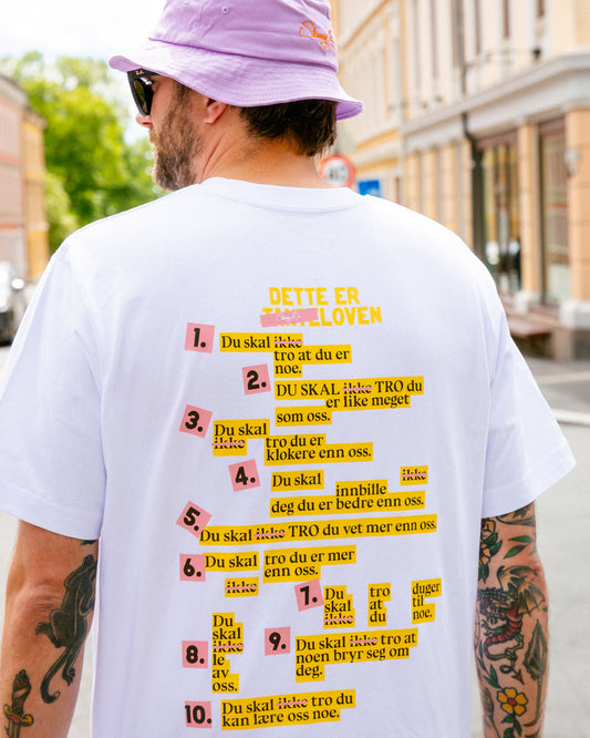 Skinny E | Skinny E-loven tee