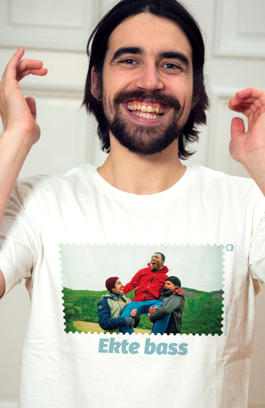 Unisex T-Shirt Hvit - Ekte Bass!