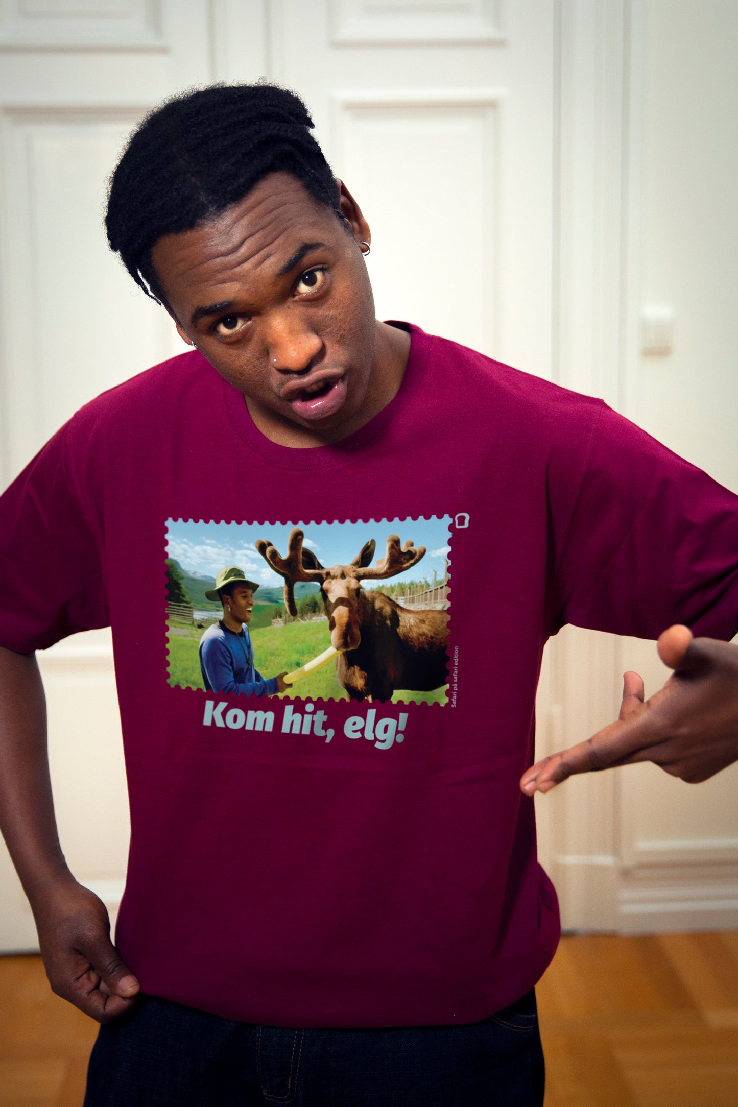 Unisex T-Shirt Burgunder - Kom Hit, Elg!