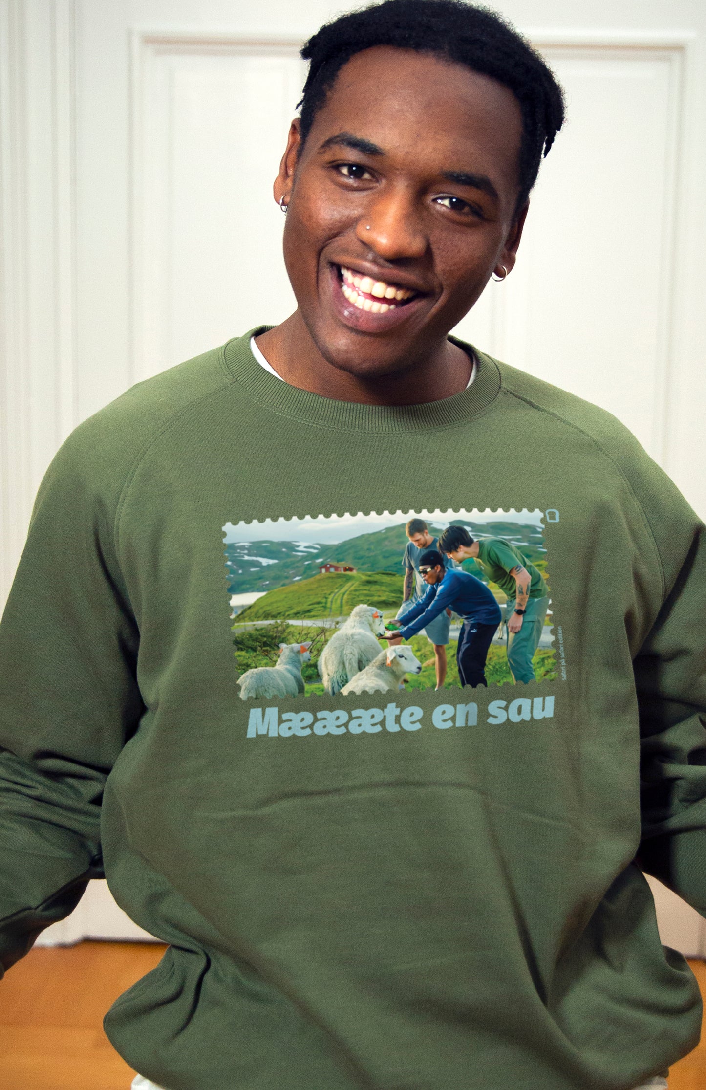 Unisex Sweatshirt Grønn - Mæææte en sau!